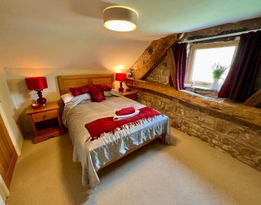 comfortable bed room at ford wetley cottage